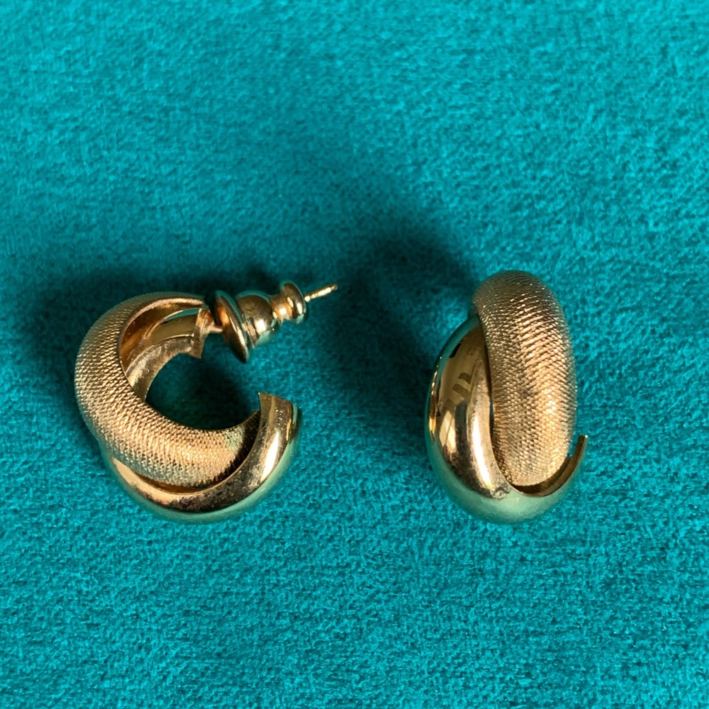 Vintage dual textured twisted hoops